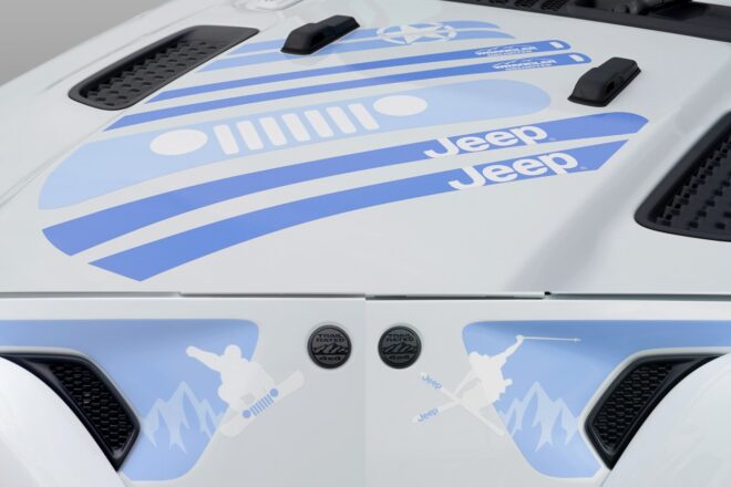 ジープ、旗艦『ラングラー』にウインタースポーツ着想の日本オリジナル限定車“Snow Trace”を設定
