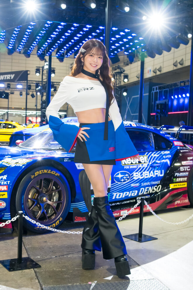 【RQ決定情報2026】SUBARU BRZ GT GALS BREEZEが新コスチュームを纏いオートサロンでお披露目。4人目は後日発表