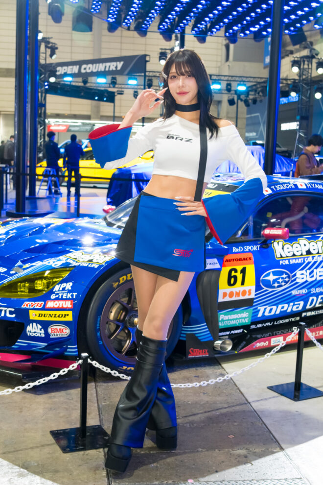 【RQ決定情報2026】SUBARU BRZ GT GALS BREEZEが新コスチュームを纏いオートサロンでお披露目。4人目は後日発表