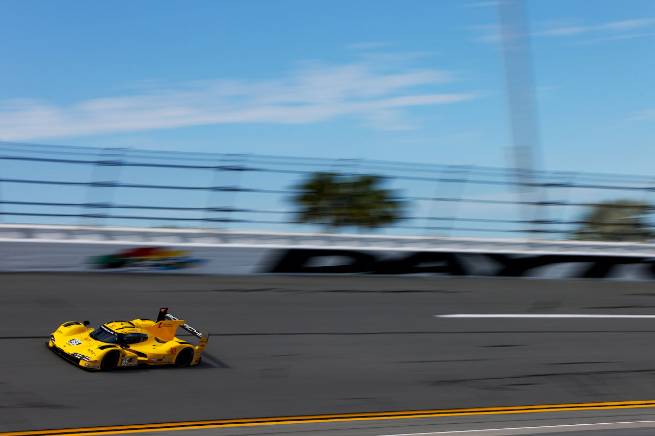 新旧ポルシェ勢が開幕直前の公式テストでトップ3を独占。アキュラは苦戦か／IMSA