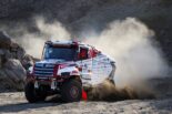 日野チームスガワラ、初出走から35回連続のダカールラリー完走を果たす。砂丘での転倒やトランスファ故障に対処しゴール