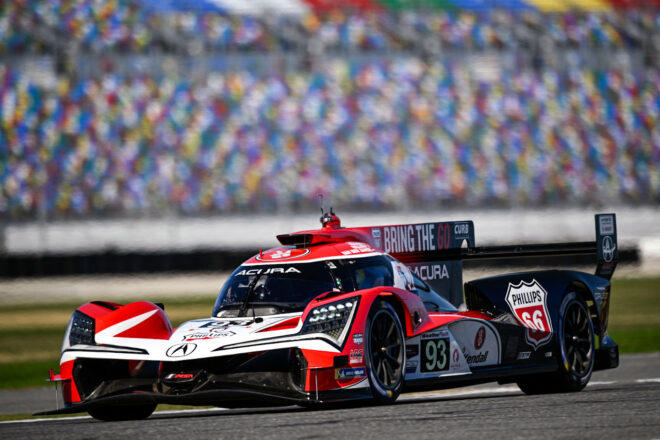 アキュラ・メイヤー・シャンク・レーシング・ウィズ・カーブ・アガジャニアン