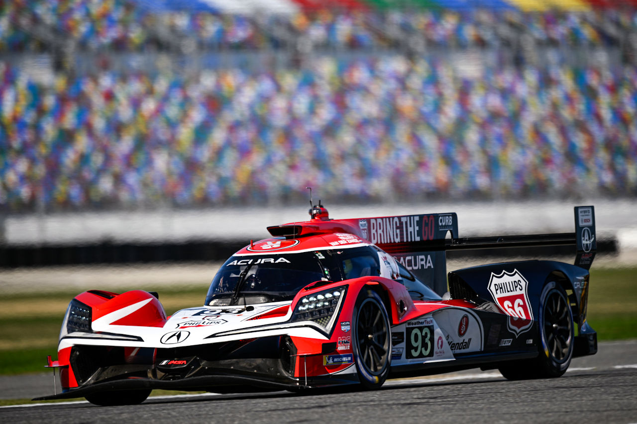 アキュラ・メイヤー・シャンク・レーシング・ウィズ・カーブ・アガジャニアン