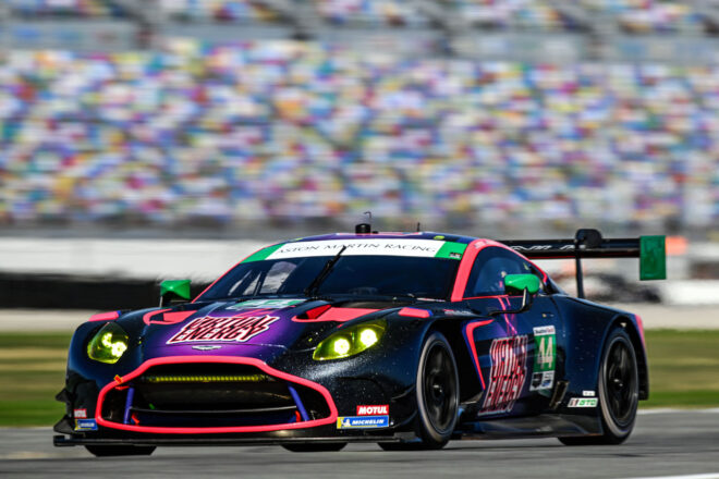 マグナス・レーシング