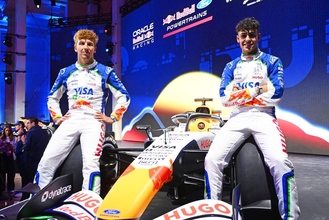 リアム・ローソンとアービッド・リンドブラッド（レーシングブルズ）