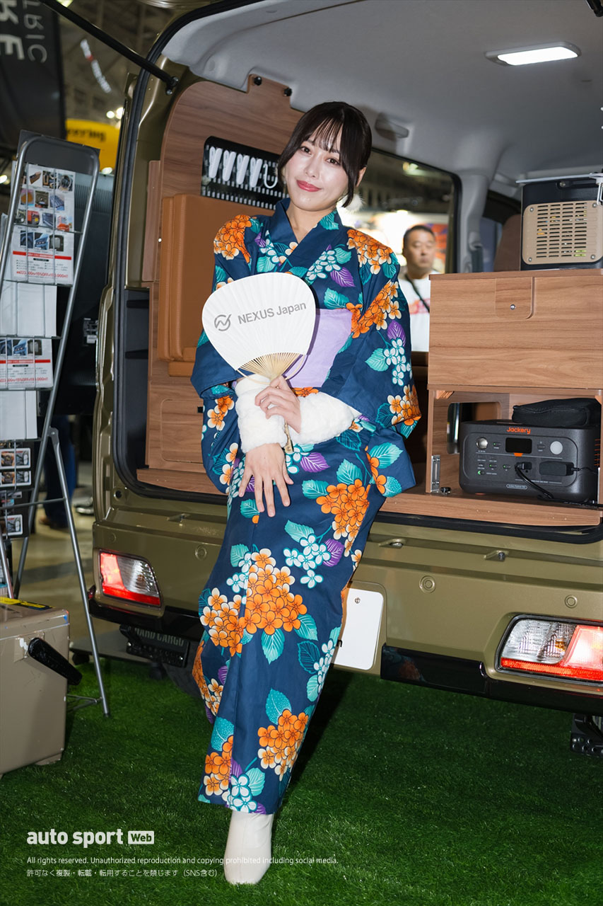 東京オートサロン2026ギャラリー 長谷莉花／NEXUSJapan・BlackBear