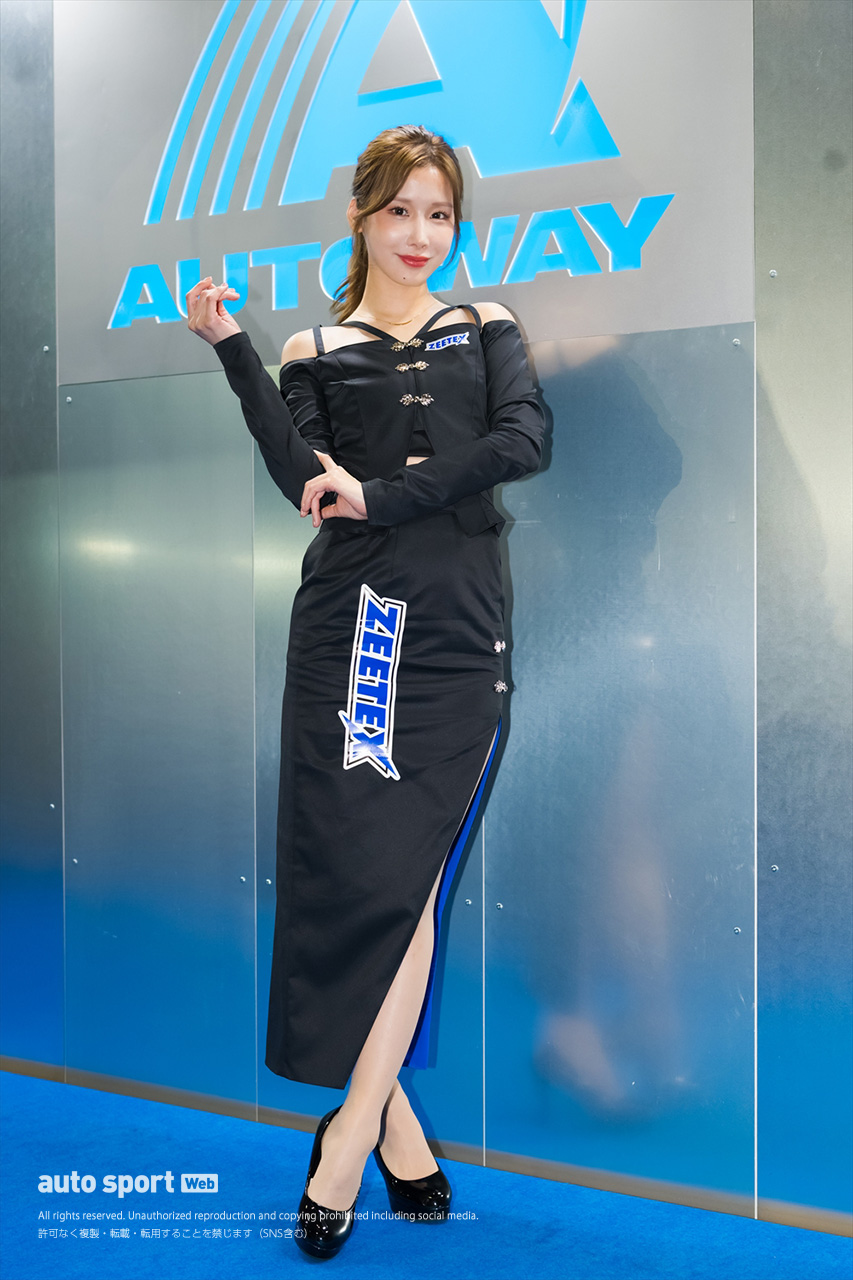 東京オートサロン2026ギャラリー 益田アンナ／オートウェイ