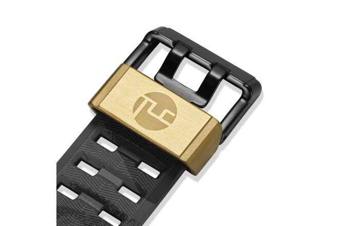 ダカールラリーを戦うチームランドクルーザー・トヨタオートボデー仕様のG-SHOCKが登場。MUDMASTER最上位モデルがベース