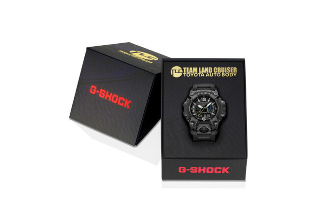 ダカールラリーを戦うチームランドクルーザー・トヨタオートボデー仕様のG-SHOCKが登場。MUDMASTER最上位モデルがベース