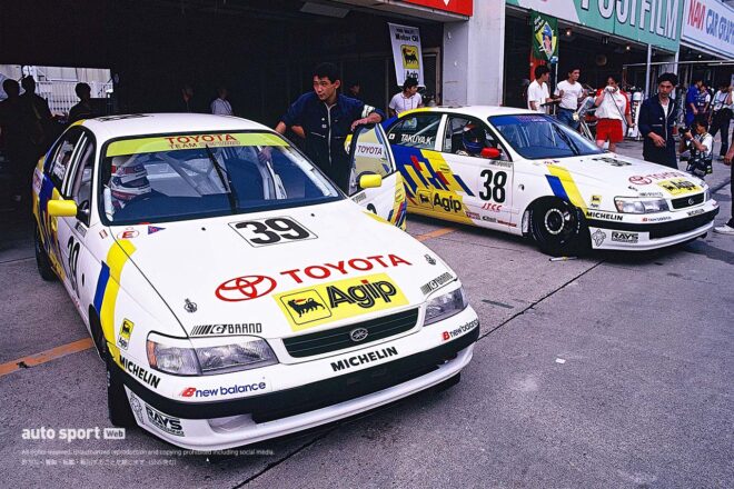 『トヨタ・コロナ（JTCC）』最多勝者となるル・マン絶対王者が見せた劇的初代王座争い【忘れがたき銘車たち】