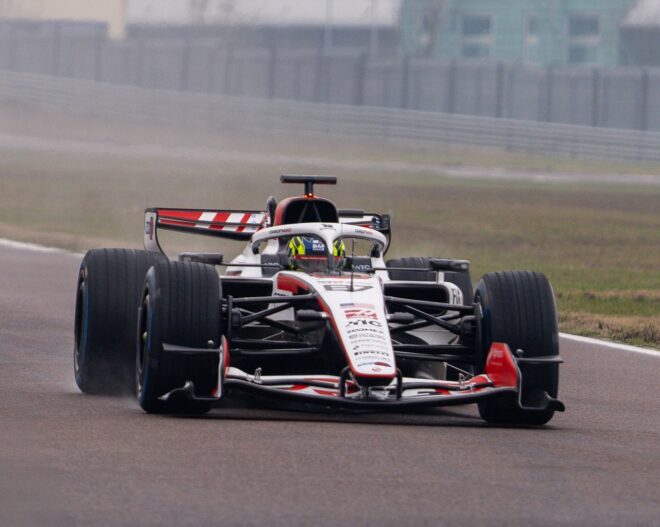 オリバー・ベアマン(ハースVF-26)