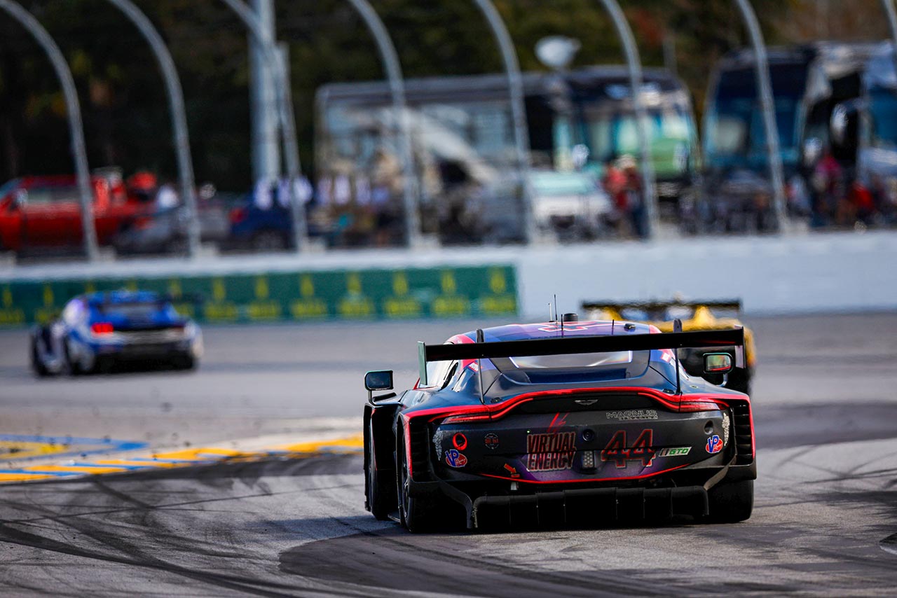 アストンマーティン・バンテージAMR GT3