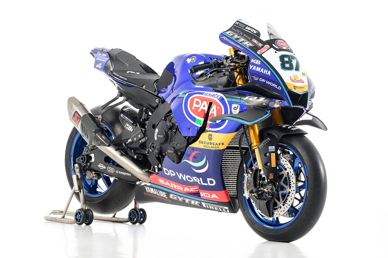 SBK：ヤマハが2026年シーズンの体制を発表。2チーム4台のYZF-R1のカラーリングを披露