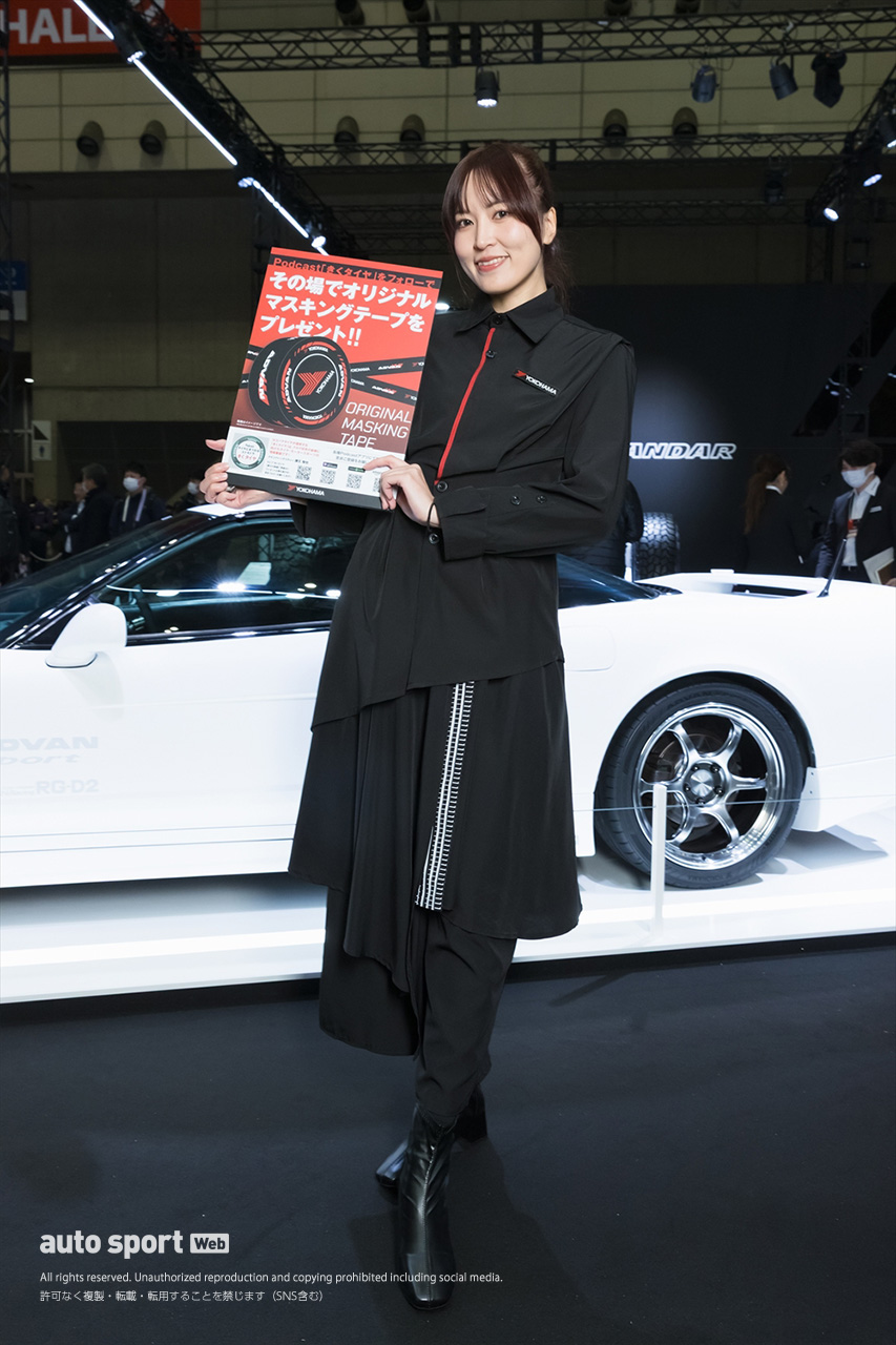 東京オートサロン2026ギャラリー 奈波初音／横浜ゴム