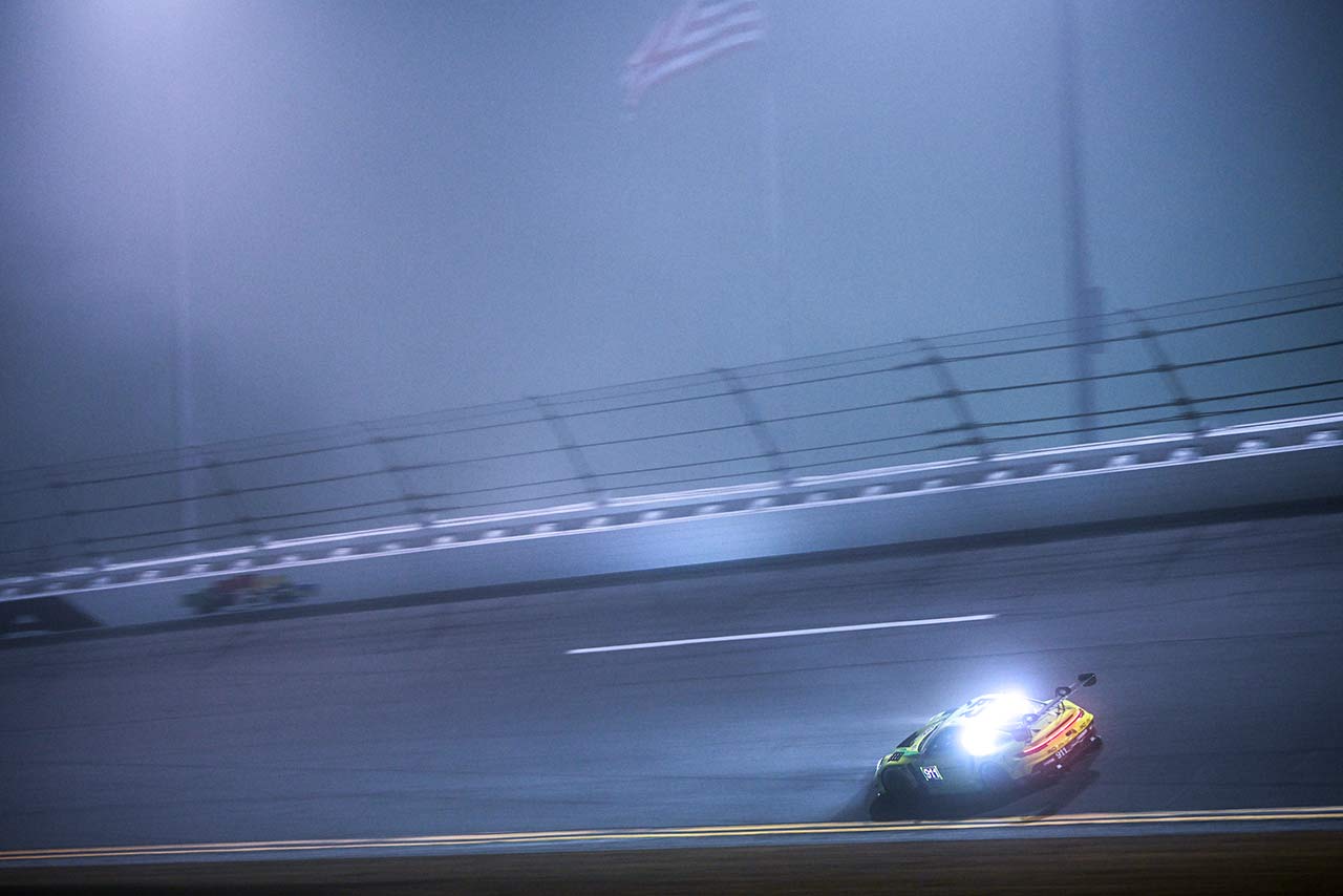 ポルシェ911 GT3 R