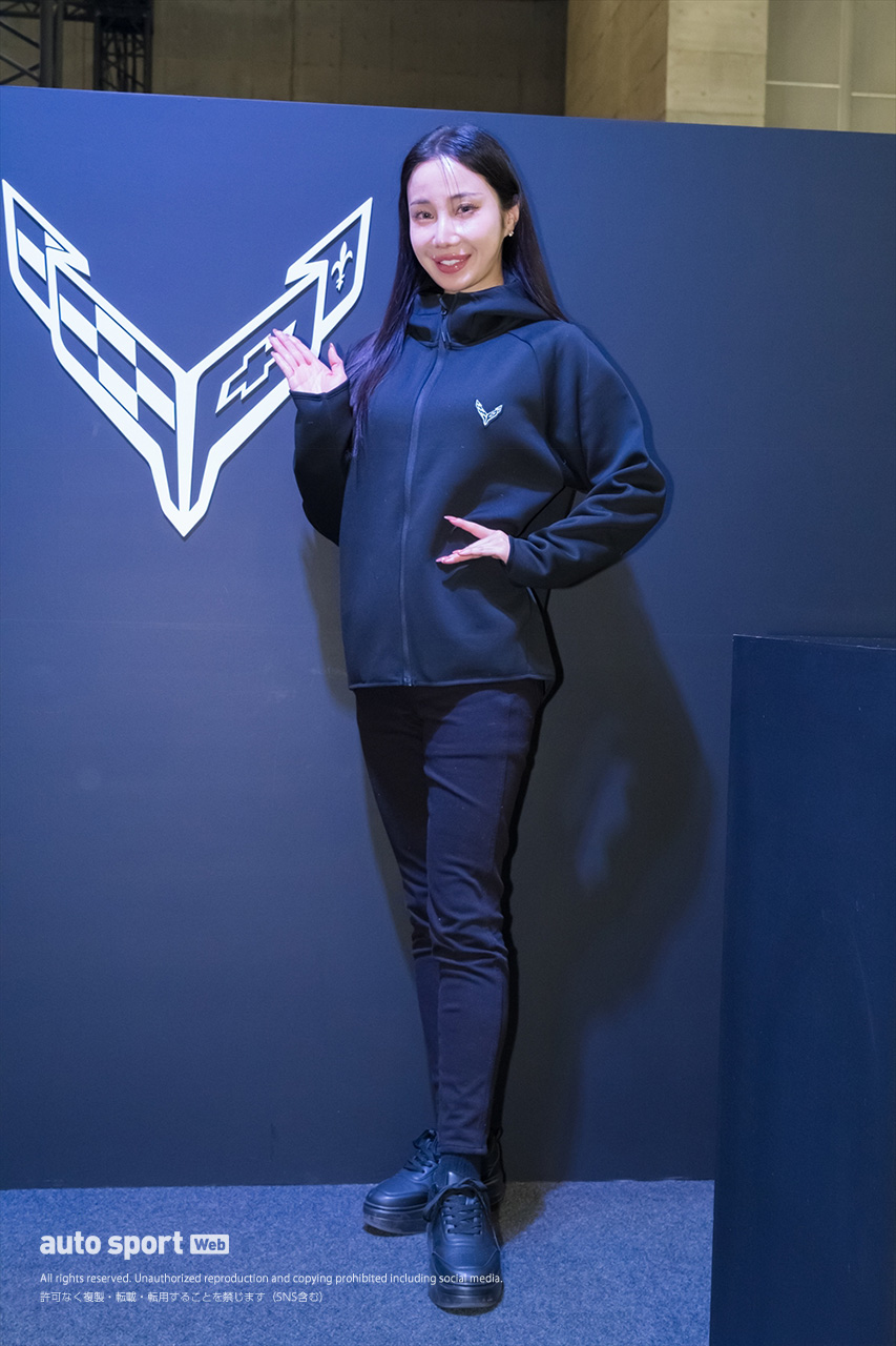 東京オートサロン2026ギャラリー 吉川ゆの／シボレー コルベット