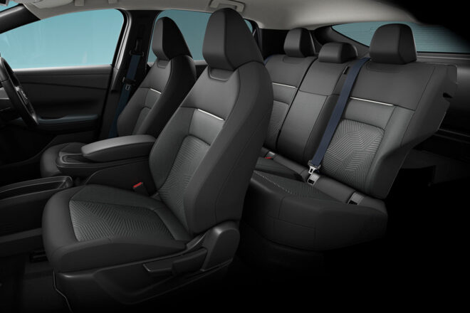 ニッサン、新型『リーフ』B5を発表。55kWhバッテリーで一充電走行距離は最大521km、求めやすい価格も両立