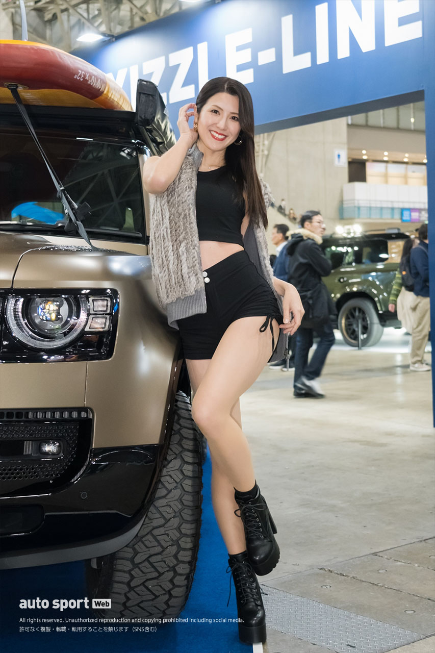 東京オートサロン2026ギャラリー 松尾春菜／EXIZZLE-LINE