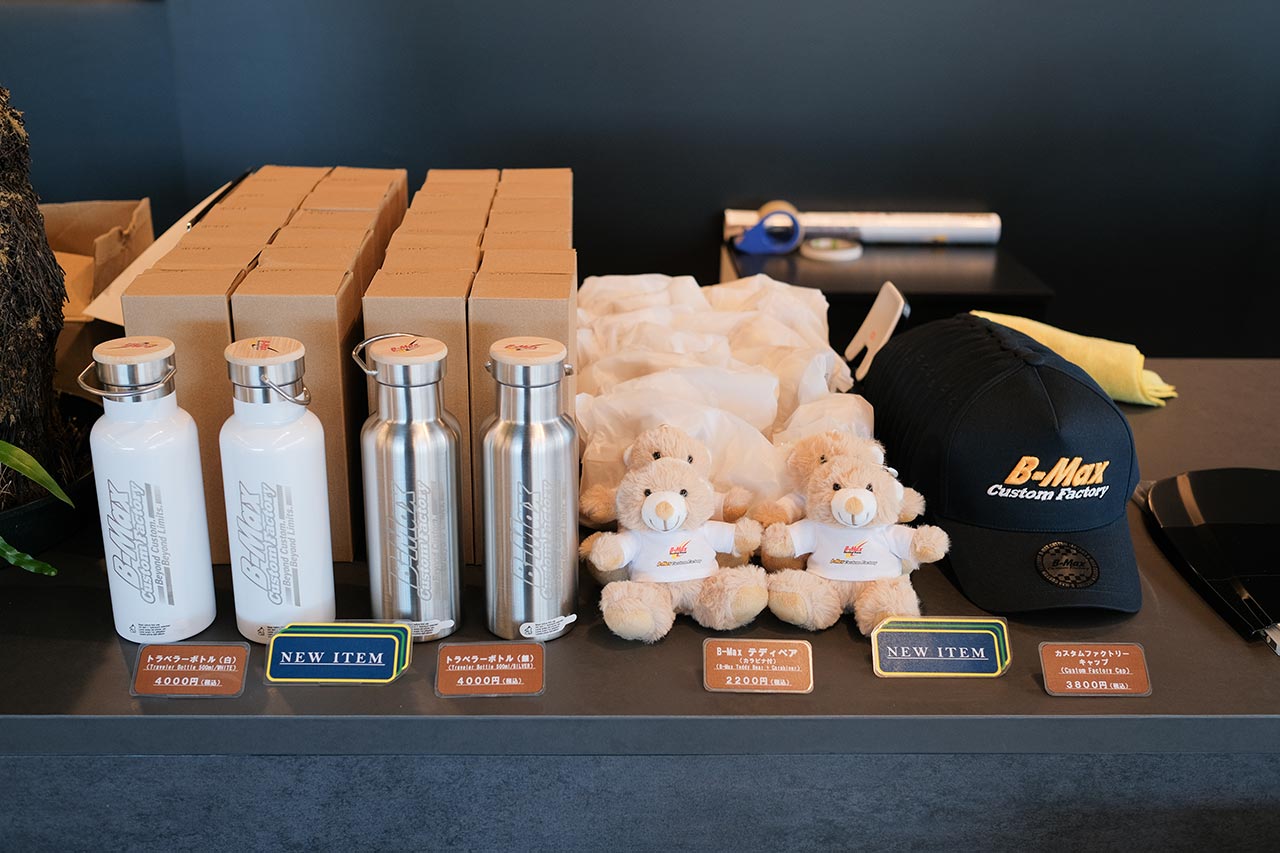 綾瀬市にオープンした『B-Max Custom Factory』はクルマ好きのためのショップ「いろんな形でクルマで遊びたい人のために」