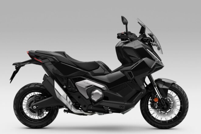 ホンダ、大型クロスオーバー『X-ADV』のカラーリングを一新。3月5日に発売