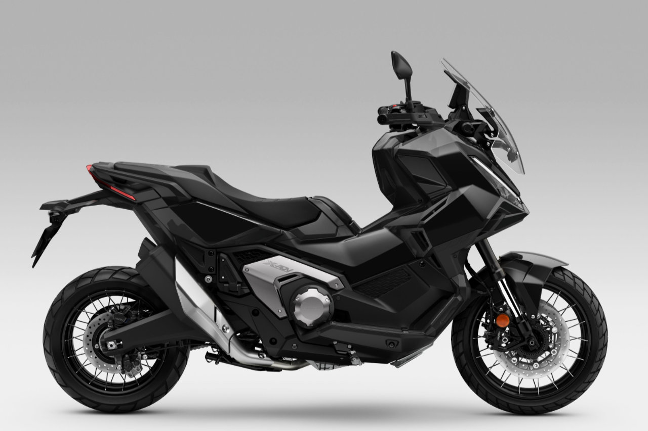 ホンダ、大型クロスオーバー『X-ADV』のカラーリングを一新。3月5日に発売