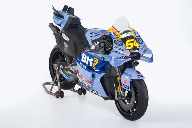 グレシーニ・レーシングが2026年のカラーリングを公開。右手の下には創立者を偲ぶチーム30周年ロゴ／MotoGP