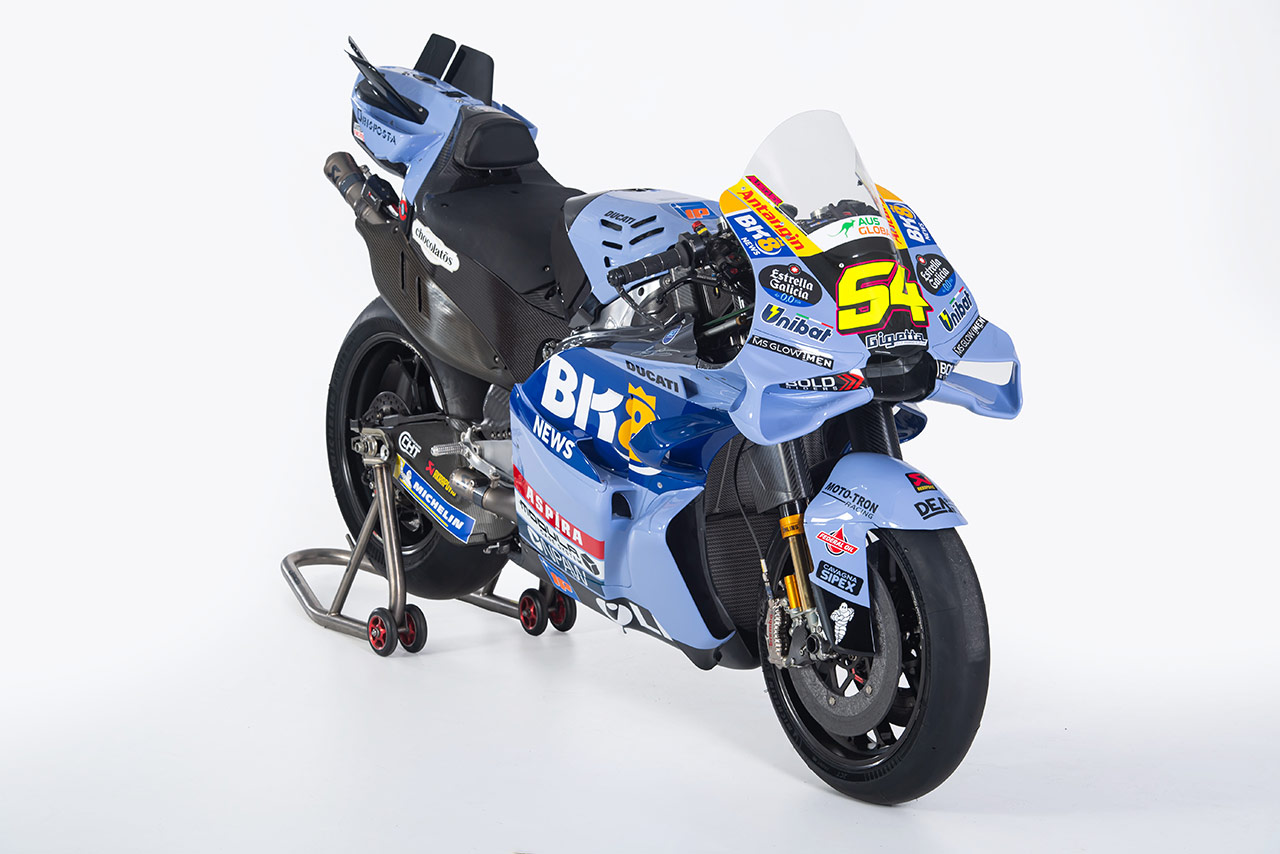 グレシーニ・レーシングが2026年のカラーリングを公開。右手の下には創立者を偲ぶチーム30周年ロゴ／MotoGP