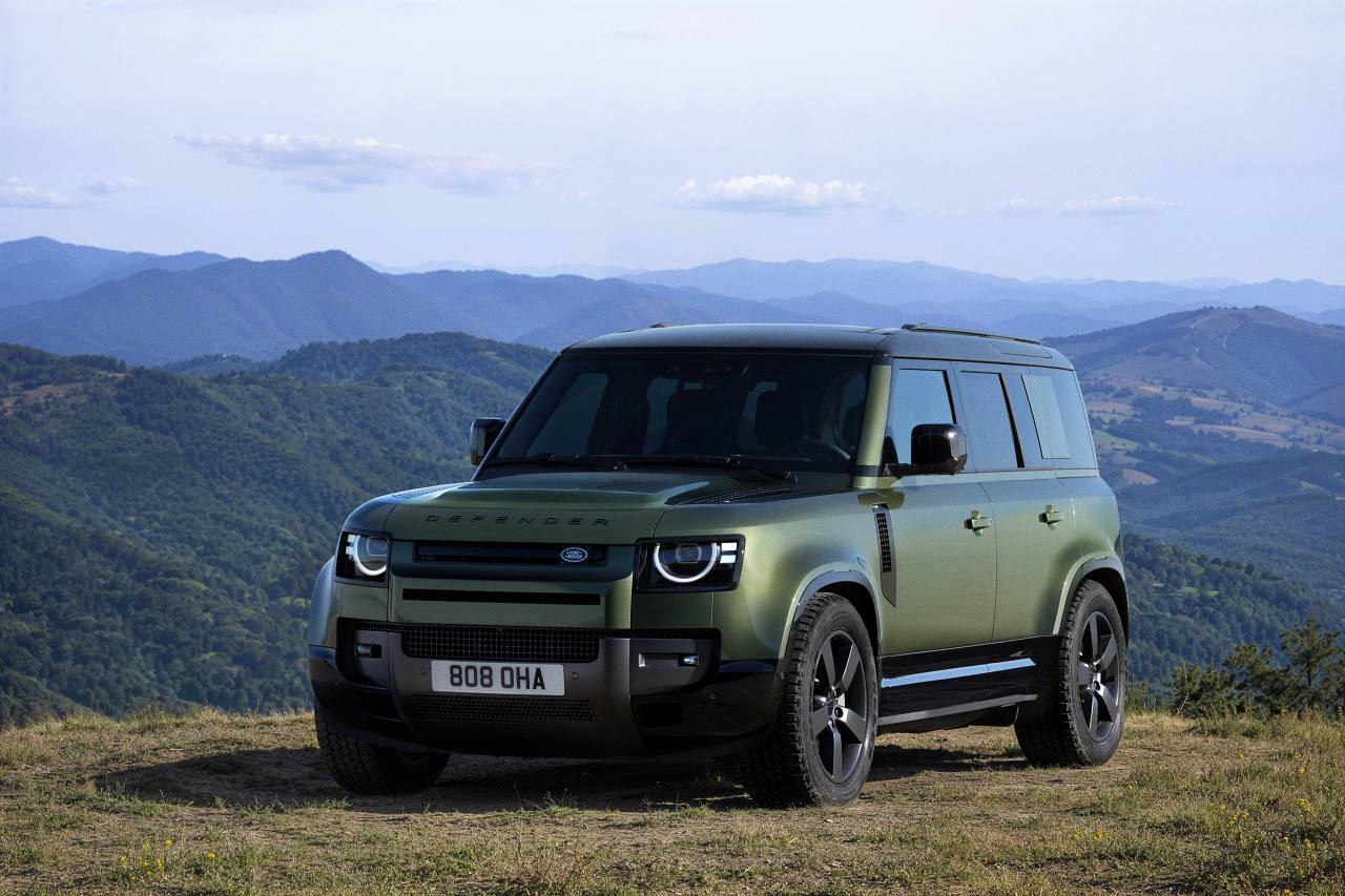 日本限定の特別仕様車『ディフェンダー 75＋エディション』が登場。初上陸75周年を記念し300台限定で受注開始
