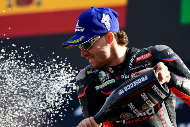 マルコ・ベゼッチ、開幕前にアプリリア・レーシングと契約更新。2年間の延長決定