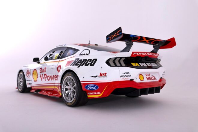 フォード陣営の盟主DJRが2026年仕様マスタングを披露。元王者は伝統のナンバー『17』を継承／RSC