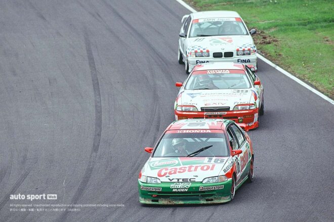 『カストロール無限シビック（JTCC）』屈辱の34連敗。その最中で魅せた名手の力【忘れがたき銘車たち】