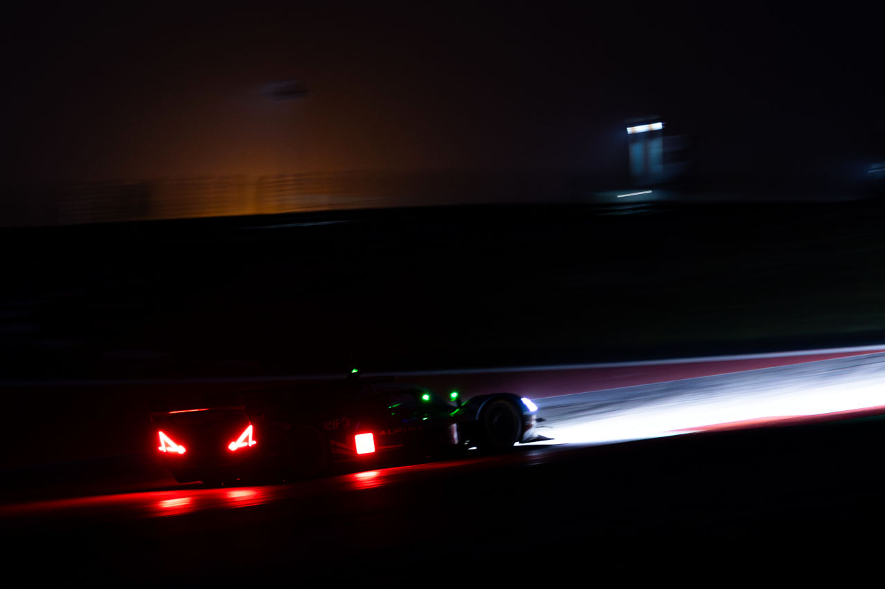 アルピーヌが改良型『A424』のテストを実施。新人のビクター・マルタンスも2026年仕様を初ドライブ／WEC