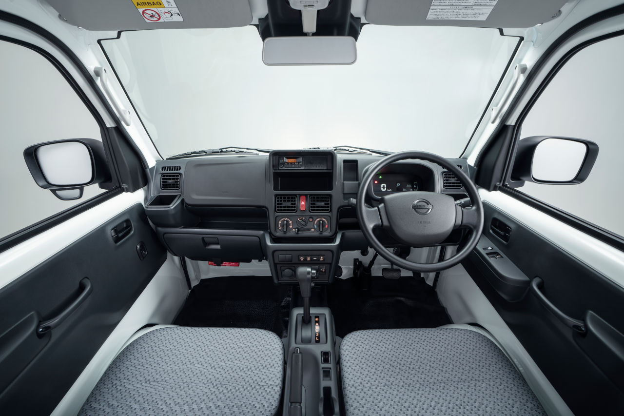 デザイン刷新など、ニッサンの軽トラ『クリッパートラック』が一部仕様向上。134万円から