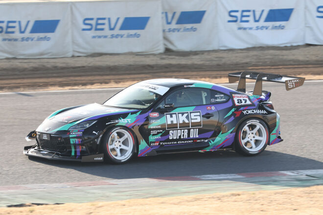HKS、カーボンニュートラルに向けて開発中の低炭素燃料を筑波で検証開始。GR86レコードタイム更新を狙う