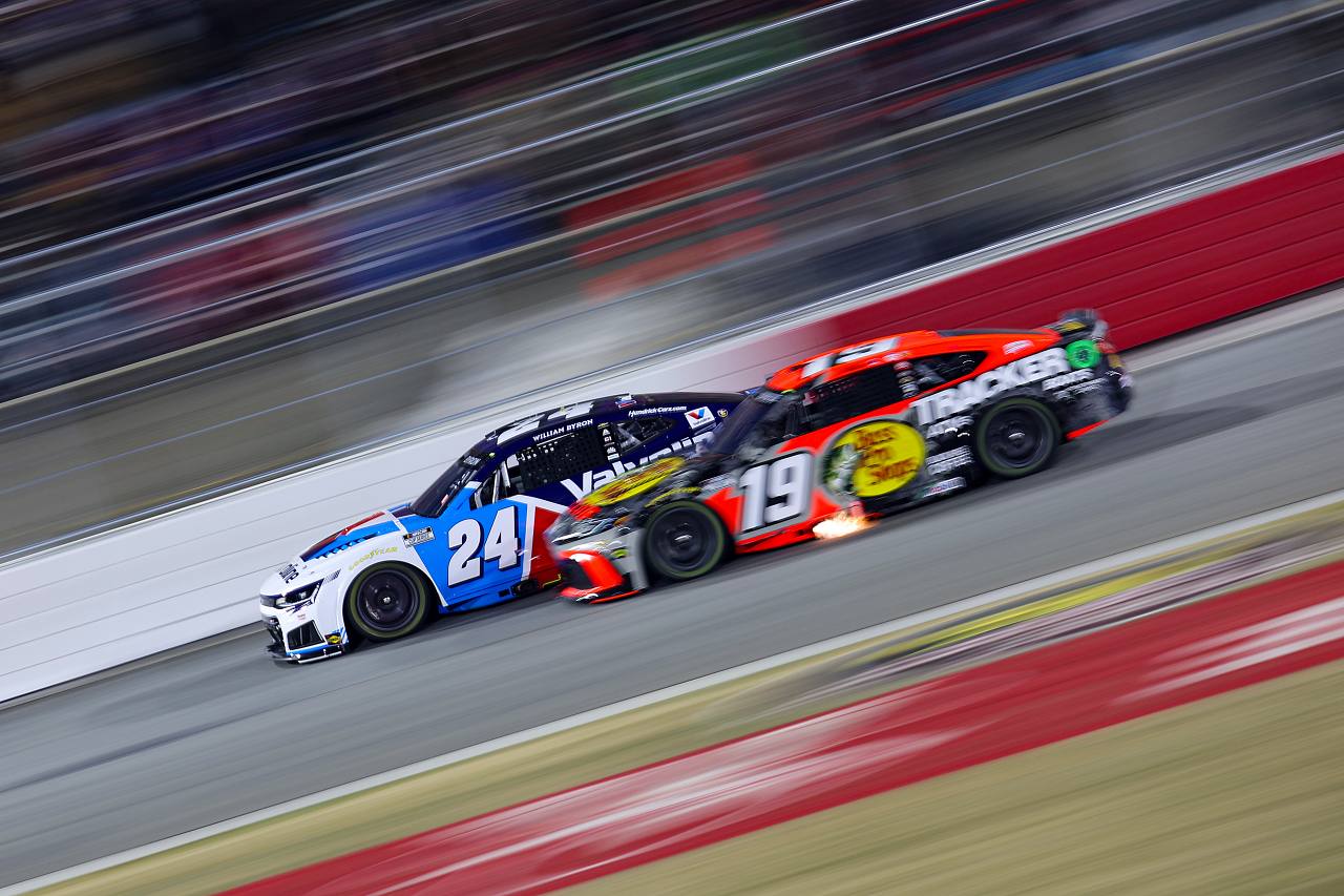 悪天候順延に次ぐ順延。NASCAR開幕前エキシビジョン『クラッシュ』は、予選18番手の伏兵プリースが制覇