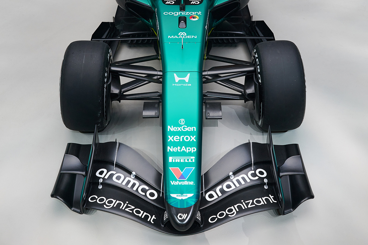 アストンマーティンF1の2026年型マシン『AMR26』のカラーリング