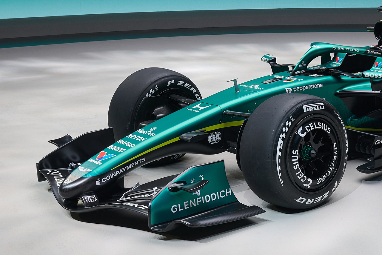 アストンマーティンF1の2026年型マシン『AMR26』のカラーリング