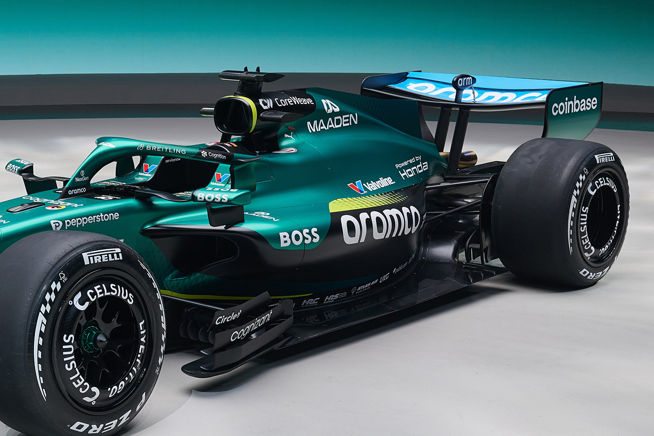 アストンマーティンF1の2026年型マシン『AMR26』のカラーリング