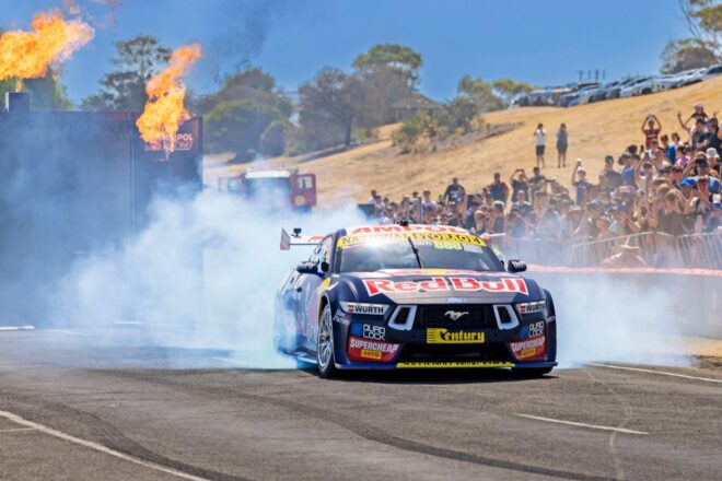 フォード陣営復帰の名門T8、レッドブル・アンポル・レーシングの2026年仕様マスタングを披露／RSC