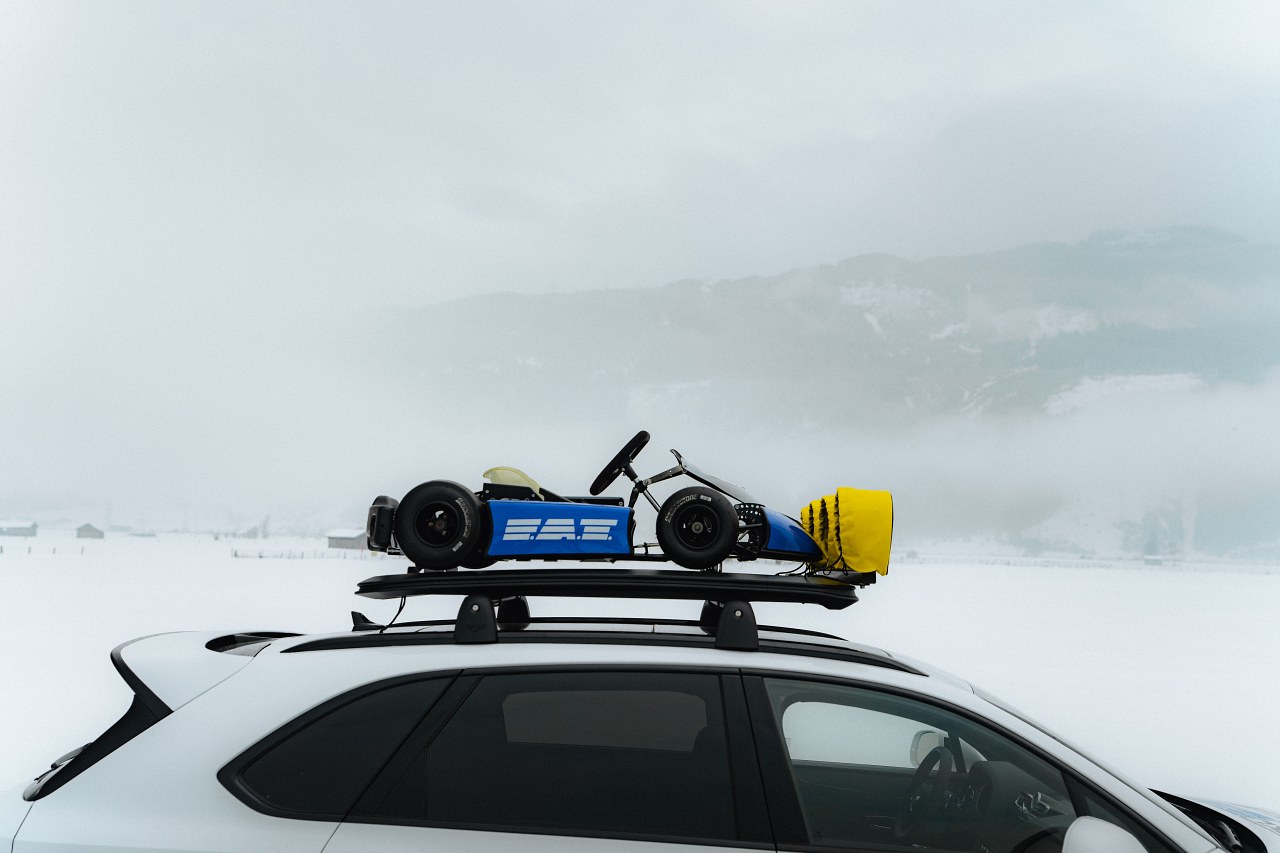 ベントレー、FATインターナショナル・アイスレースにて新型『ベンテイガXコンセプト』を初公開