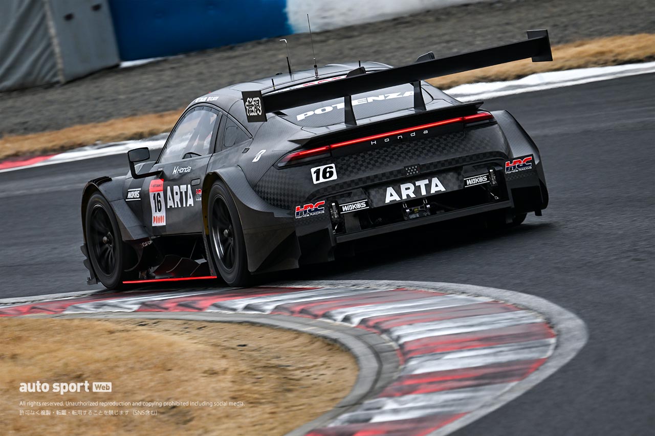 3月末まで続く空力開発。岡山メーカーテストで見られたGT500車両に昨年までと異なる外観