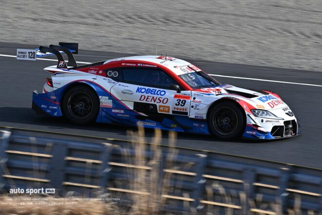 岡山でのGT500メーカーテスト2日目は不安定な天候に。午後は多くの車両が周回重ねる