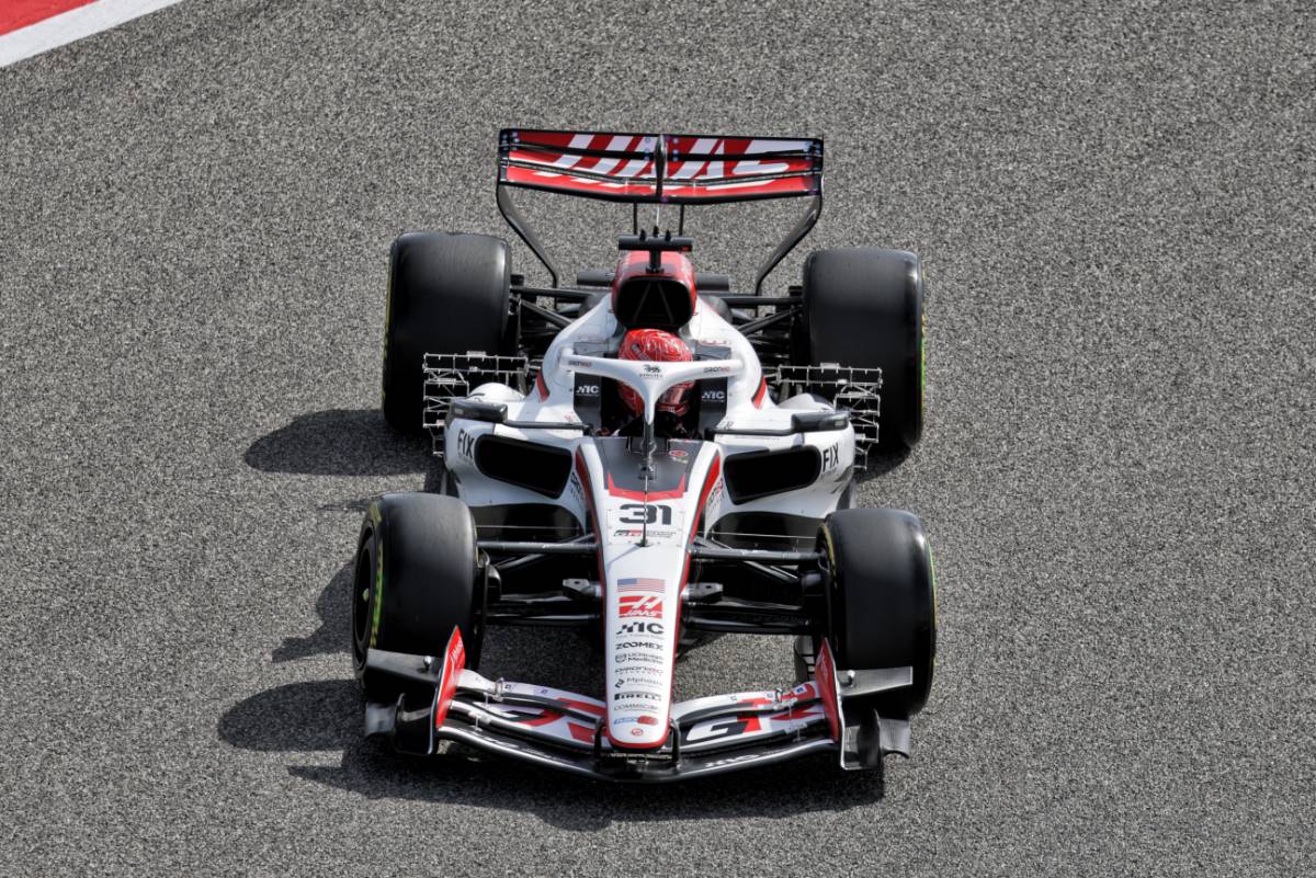 エステバン・オコン（ハース）