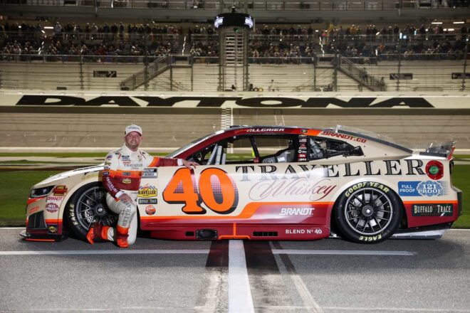 自身通算20回目の開幕戦『デイトナ500』でカイル・ブッシュが念願の初ポールを獲得「誇らしい気分」