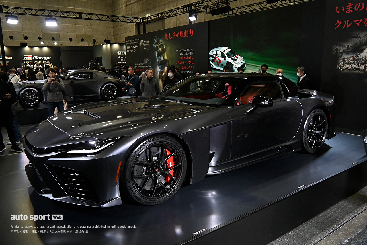 思わず作業中であっても手を止めてしまうようなかっこいいCMが放映されていたGR GT（プロトタイプ）。『公道を走るレーシングカー』として開発されたフラッグシップスポーツカーで、大阪オートメッセにも降臨し、多くの人が興味を示していました。