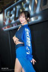 根岸しおり VELENO＆Garage力 2026年/オートサロンの写真①