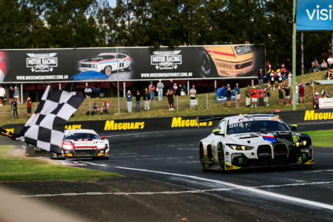 荒れたIGTC開幕戦をグループMの888号車メルセデスが制す。AMG GT3はバサースト12時間最多の4勝目