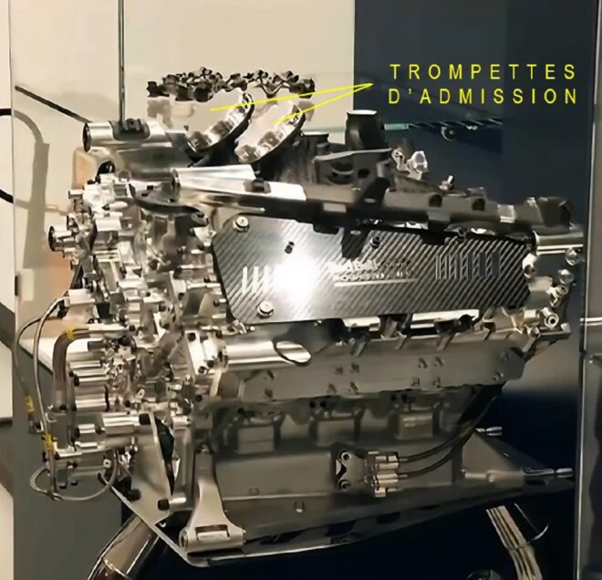 レッドブル製エンジン