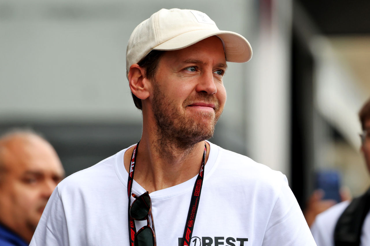 ベッテル、F1復帰の可能性を否定せず。歴代王者たちの2026年新規定への批判に同調も「もう少し待つ必要がある」