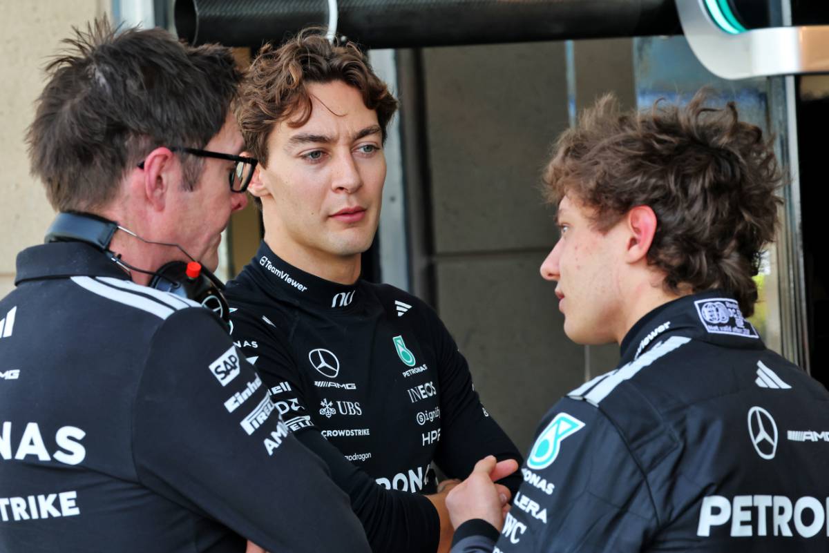 アンドリュー・ショブリン、ジョージ・ラッセル、アンドレア・キミ・アントネッリ（メルセデス）